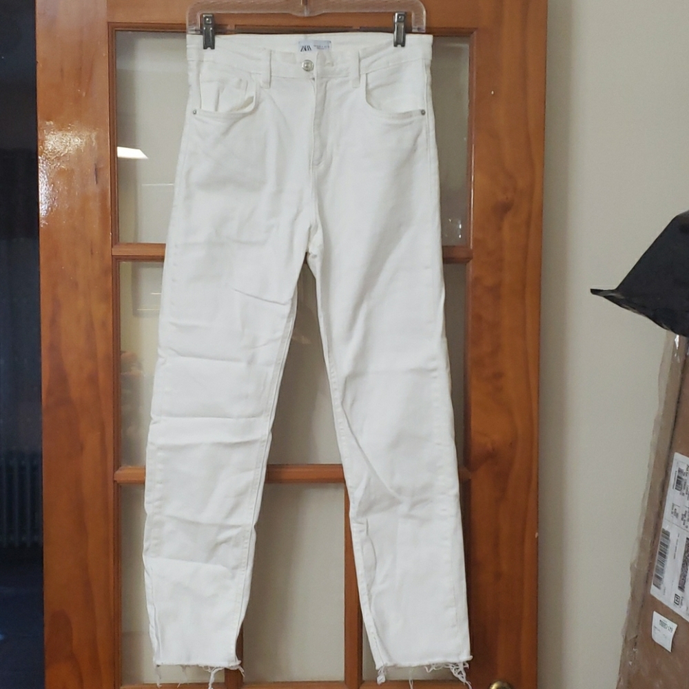 White ZARA jeans